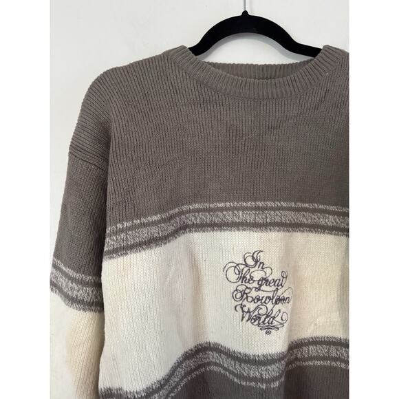 Kowloon Winter Collection Embroidered Cursive Knit Sweater Medium - Picture 3 of 10